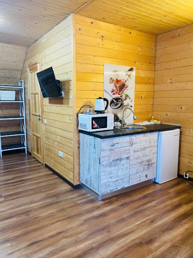 Номер-студіо з ліжком розміру "king-size" та диваном-ліжком